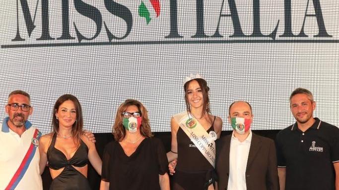 Miss Copparo con il sogno di diventare criminologa