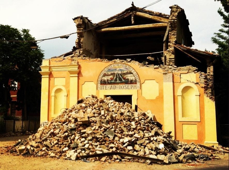 Sisma, maxi appalto per le chiese emiliane ma per la pm la mediazione è una truffa 