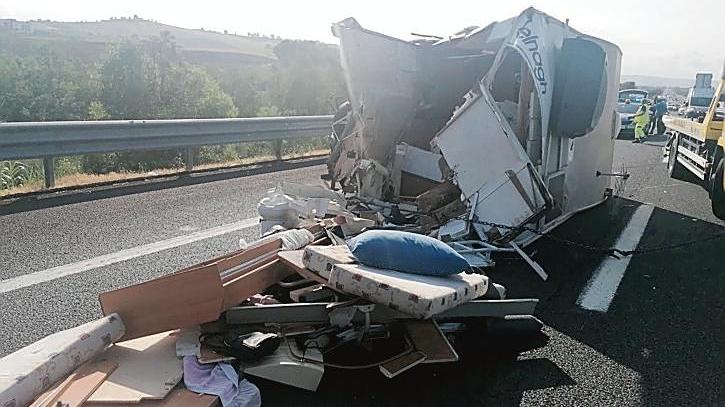 Il camper dopo l'incidente