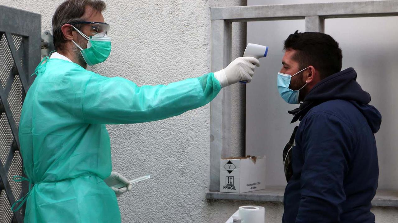 Coronavirus, tre decessi e venti positivi nel Ferrarese
