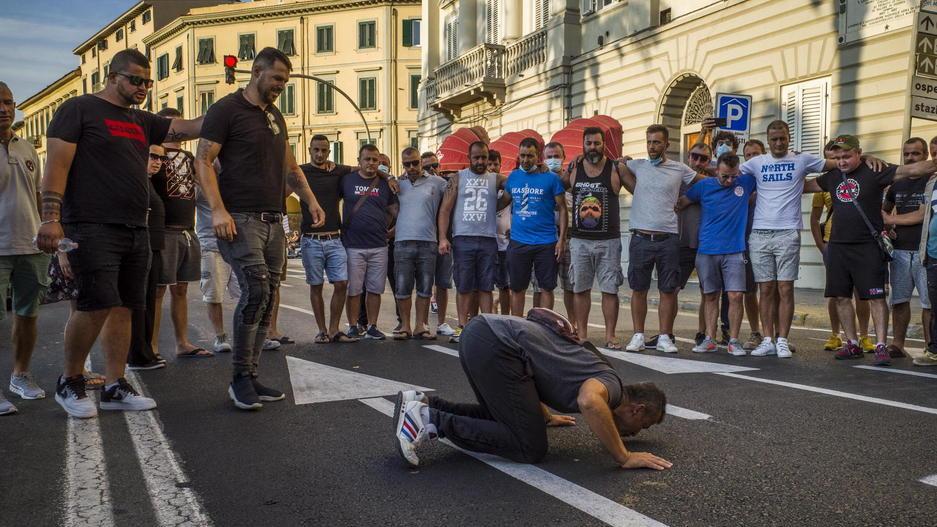 Il ricordo di “Gazi” sul viale Italia