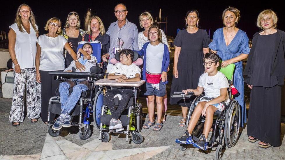 Dalla parte dei ragazzi con disabilità Iniziativa benefit ai bagni Roma per l’associazione Volare senz’Ali
