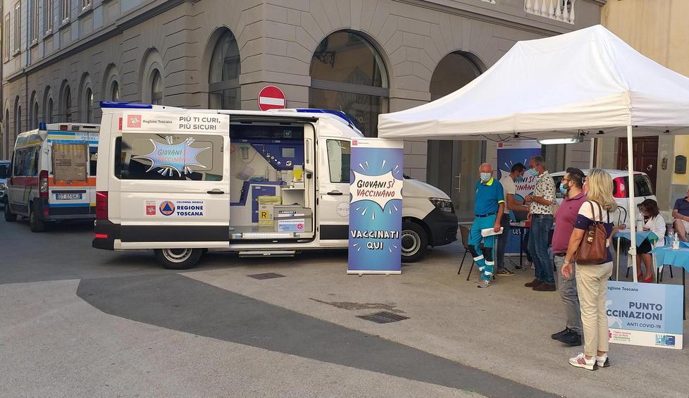 Grazie al camper Asl in 77 si sono immunizzati senza dover prenotare 