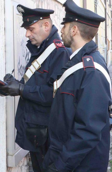 Doveva starle lontano ma continua a minacciarla Ex marito viene arrestato
