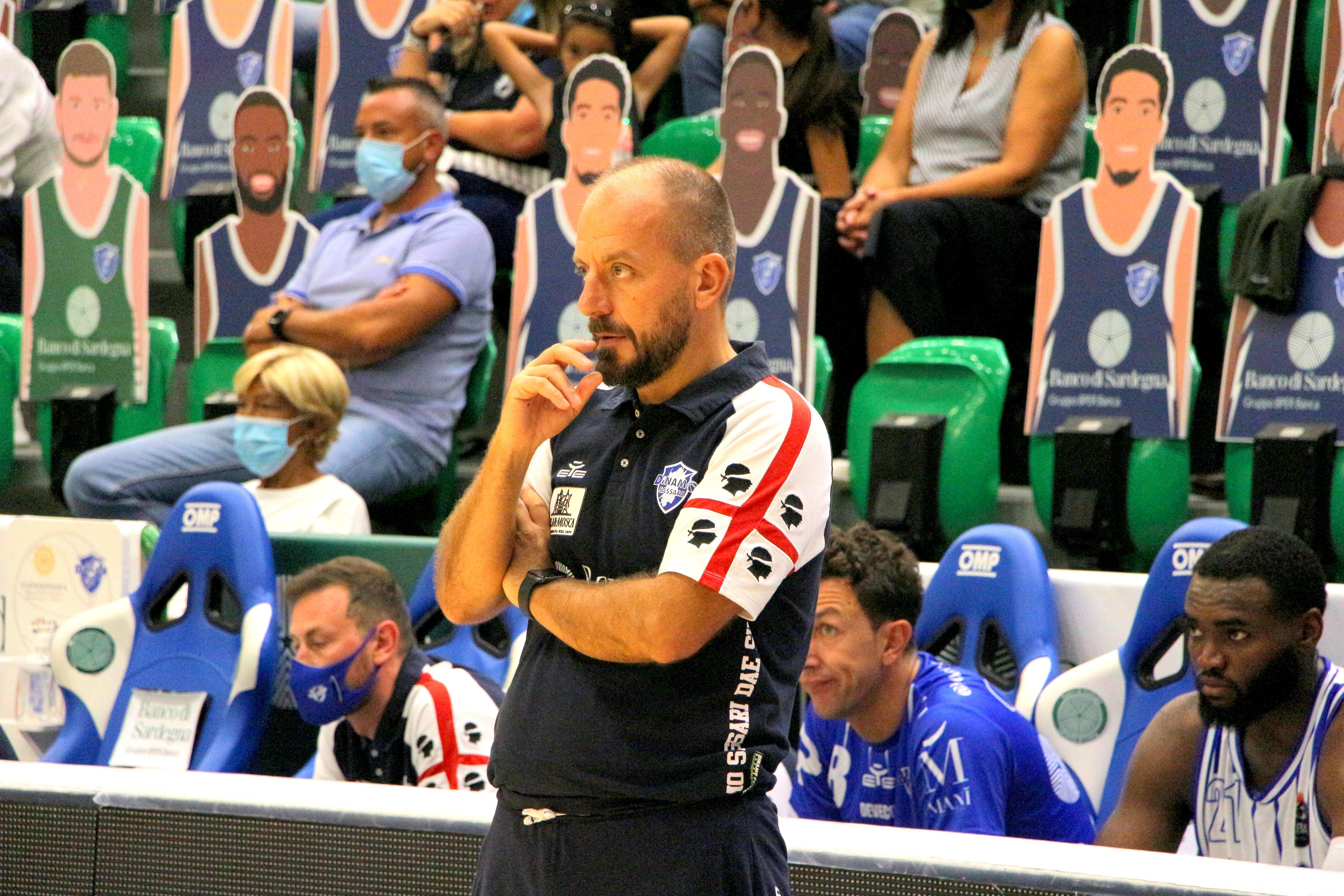 Coach Cavina