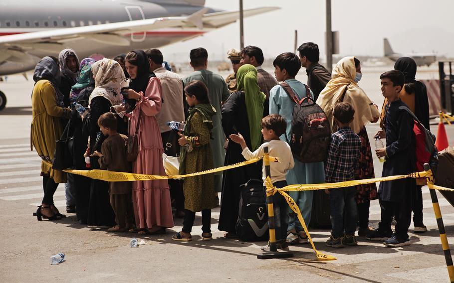 Afghani in fuga dal loro Paese dopo l'arrivo dei talebani