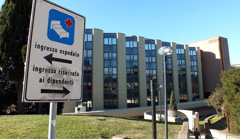 Superati i cento interventi di chirurgia mini-invasiva per i calcoli alla cistifellea 