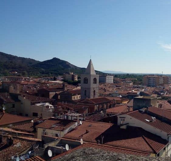 In gruppo sulla torre Civica per guardare la città dall’alto 