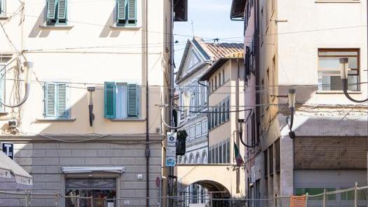 La pavimentazione in via Leonardo da Vinci a Empoli