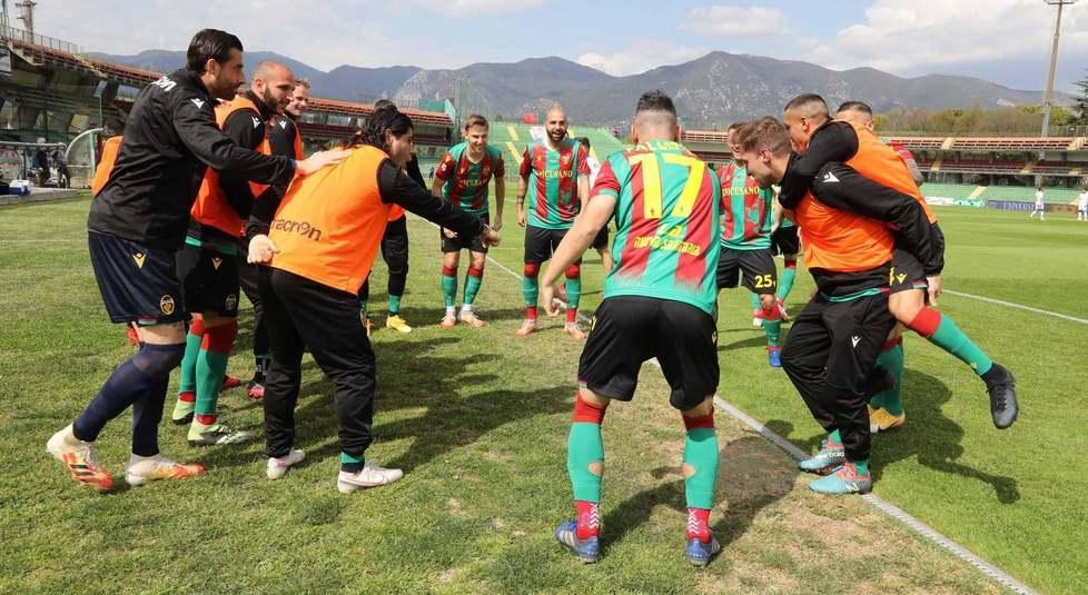 Ternana col rebus difesa 