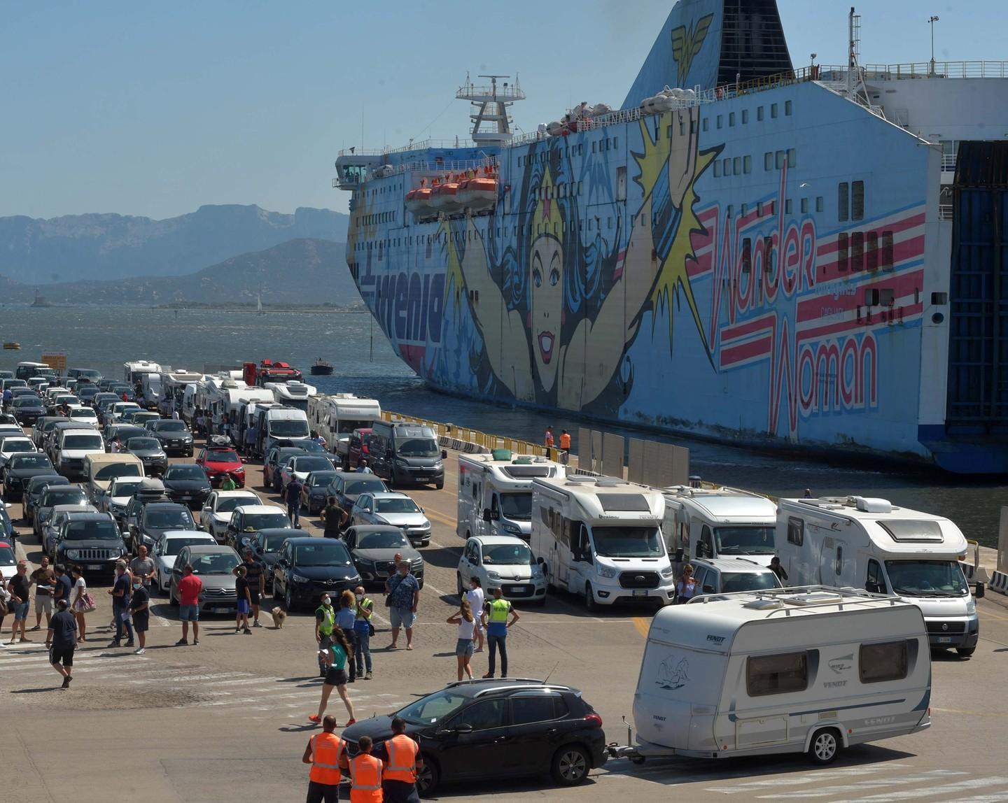 Sardegna più isolata, sos al governo 