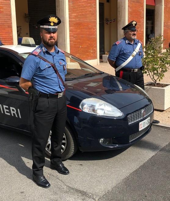 Ruba alcolici per festeggiare il suo  22º compleanno, arrestato e condannato