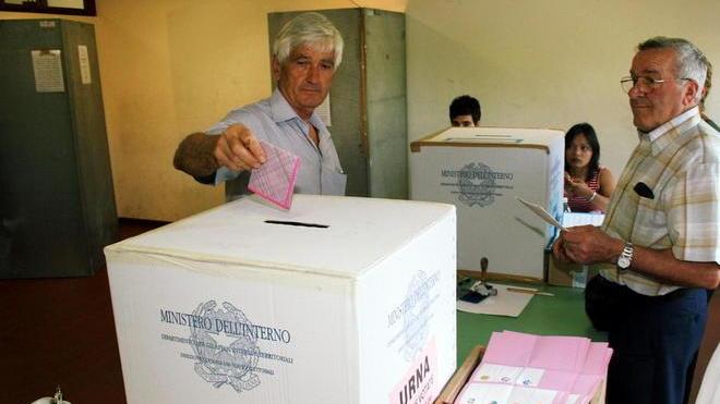 I 174 scrutatori selezionati dai partiti in commissione