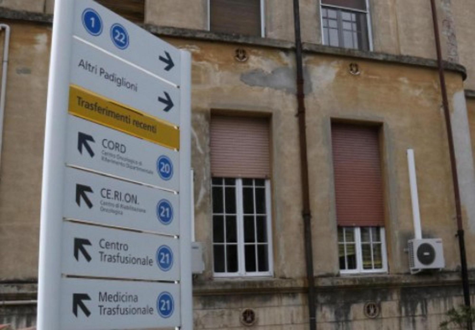 L'ospedale di Livorno (foto d'archivio)