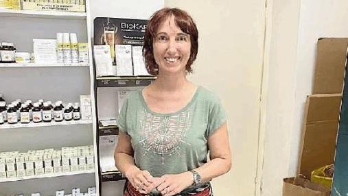 Laureata in lingue sfida la pandemia e apre un'erboristeria a Cecina