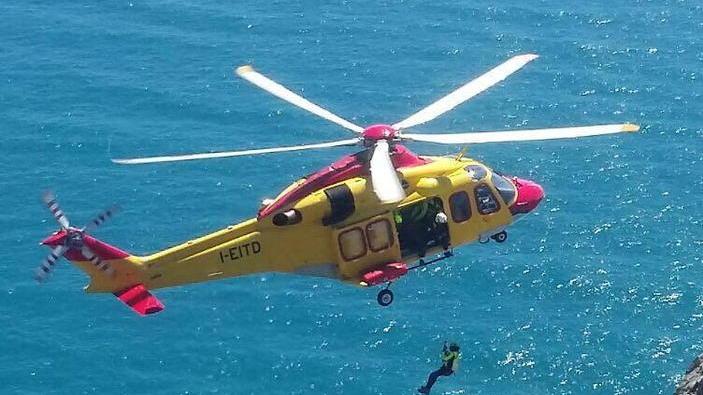 Turisti cadono dallo scooter Portati a Livorno con Pegaso