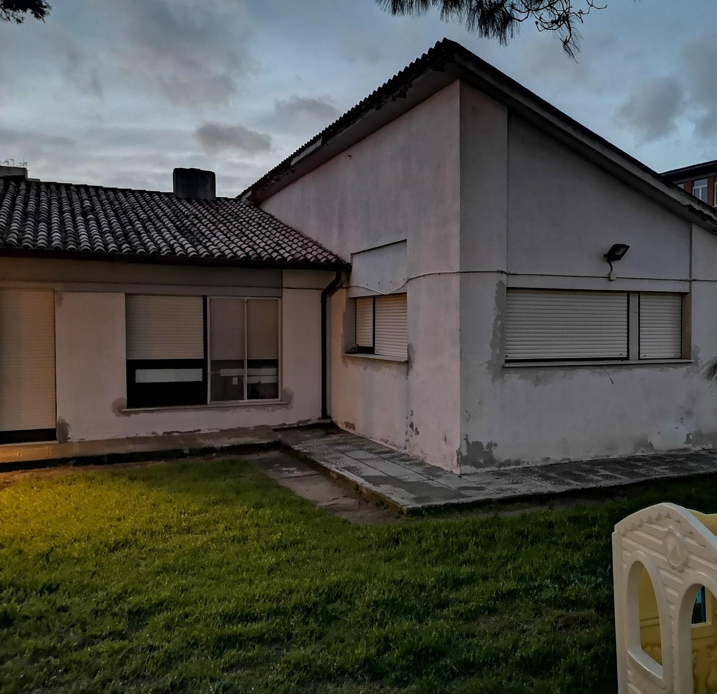 Solaio pericolante nell’asilo Gabriel, classi a Borgona