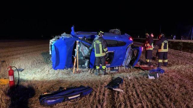 Auto fuori strada a Copparo, muore a 31 anni
