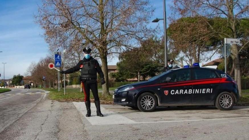 Copparo. Chiudono l’impiegata in ufficio e rubano i soldi della cassa