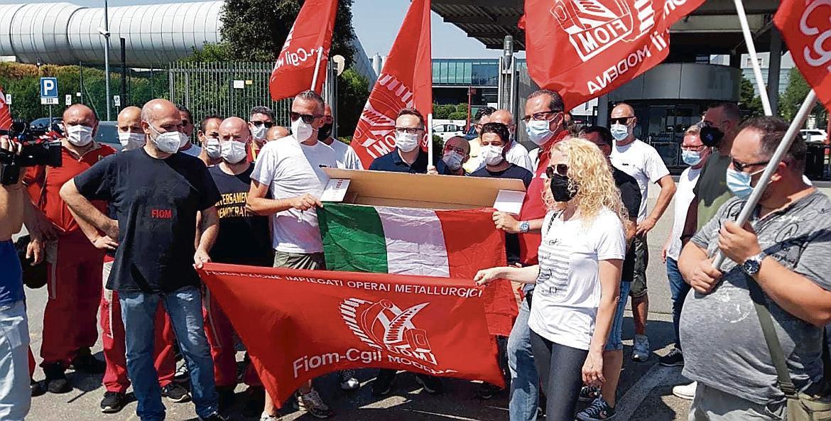 Vertenza Gkn, i 5 punti che il sindacato contesta nella procedura di licenziamento 