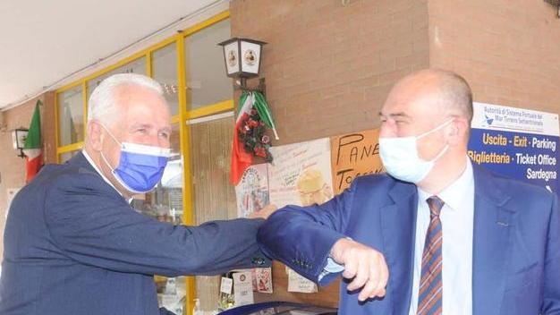 A sinistra Eugenio Giani con Gianni Anselmi durante la campagna per le Regionali