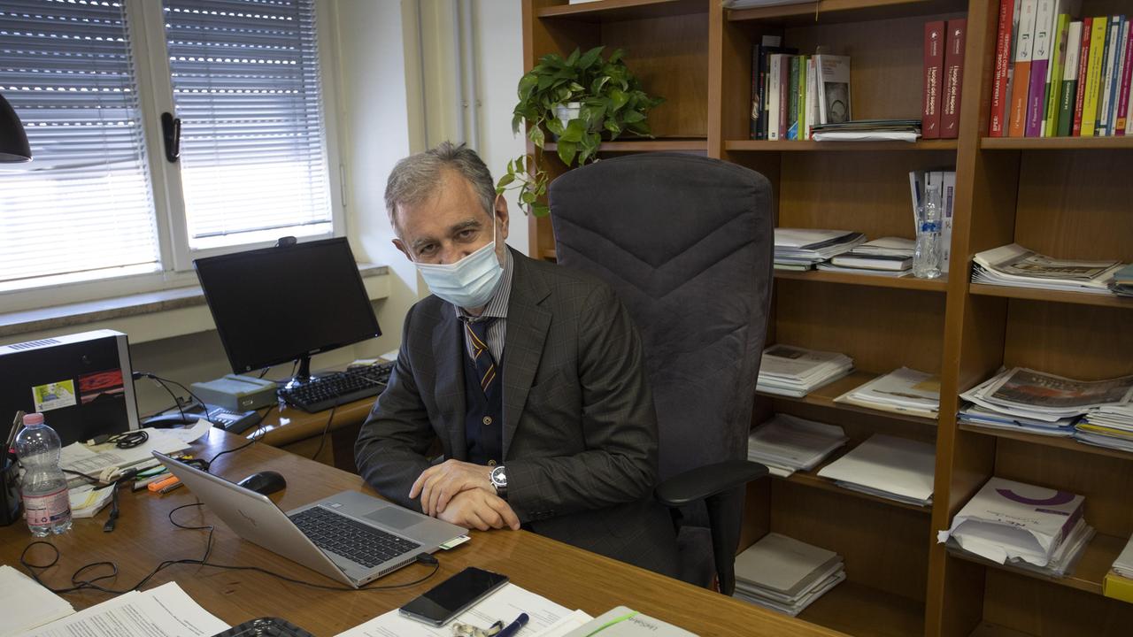 «No vax? Denuncia immediata se ci attaccano»