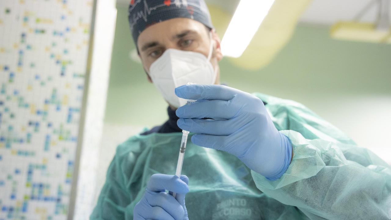 Covid, sette ricoveri e 25 nuovi positivi nel Ferrarese
