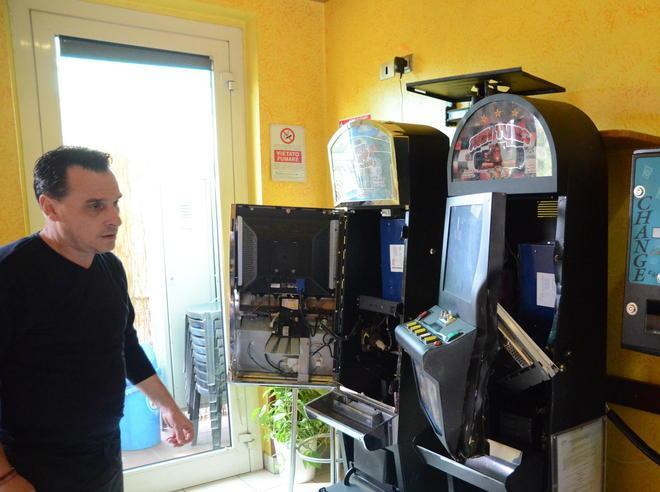 Svaligiato nella notte il bar Quattromura 