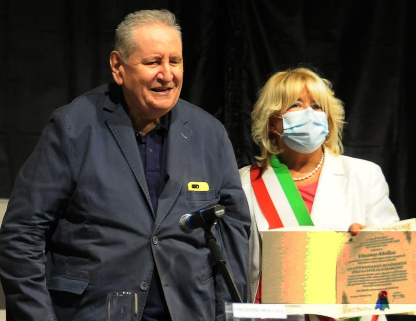 Quanti applausi in piazza per il formiginese Mollica 