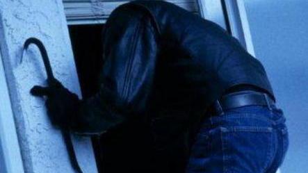 Tentano di rubare nell’appartamento dell’ammiraglio