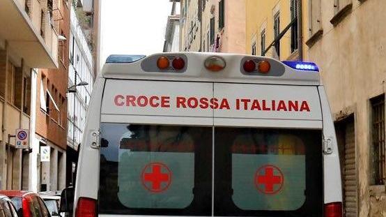 Scontro auto-scooter sul viale Ippolito Nievo, ferito un 34enne