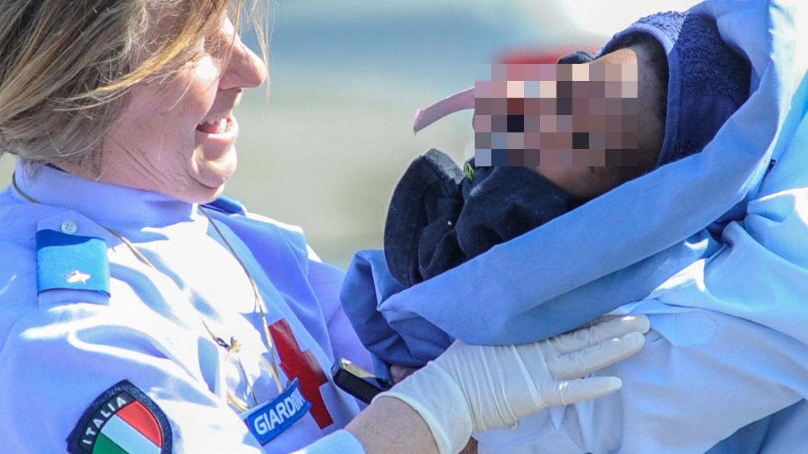 Altri 51 profughi afghani in Sardegna: famiglie con bambini