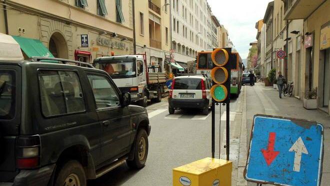Via Marradi, il caos abita qui