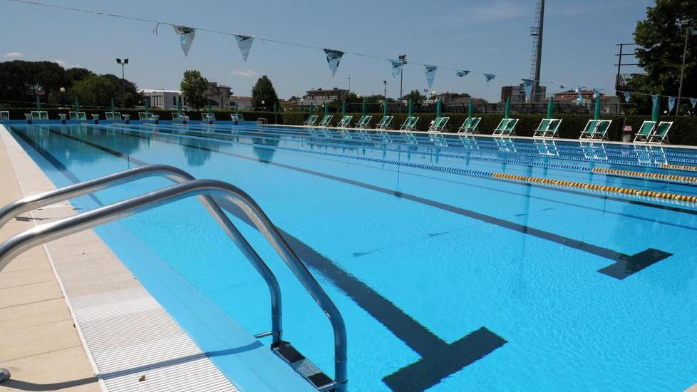 Pontedera, quando si gioca allo stadio la piscina chiude prima