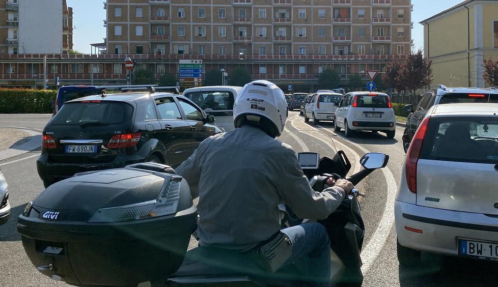 Ancora intasamenti nel nodo di San Giorgio «Colleghiamo due vie»