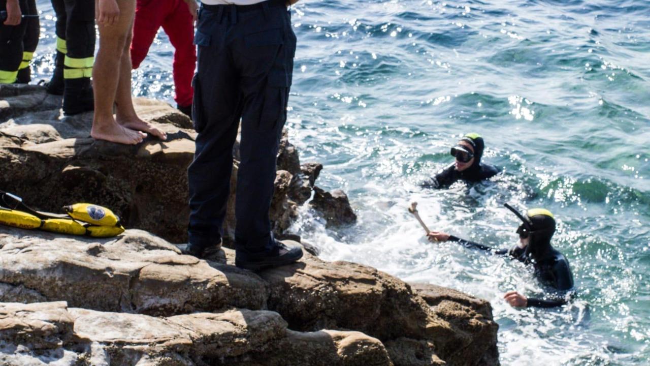 Mistero sul Romito, ritrovati in mare un teschio umano e un femore: indaga la Capitaneria - Video
