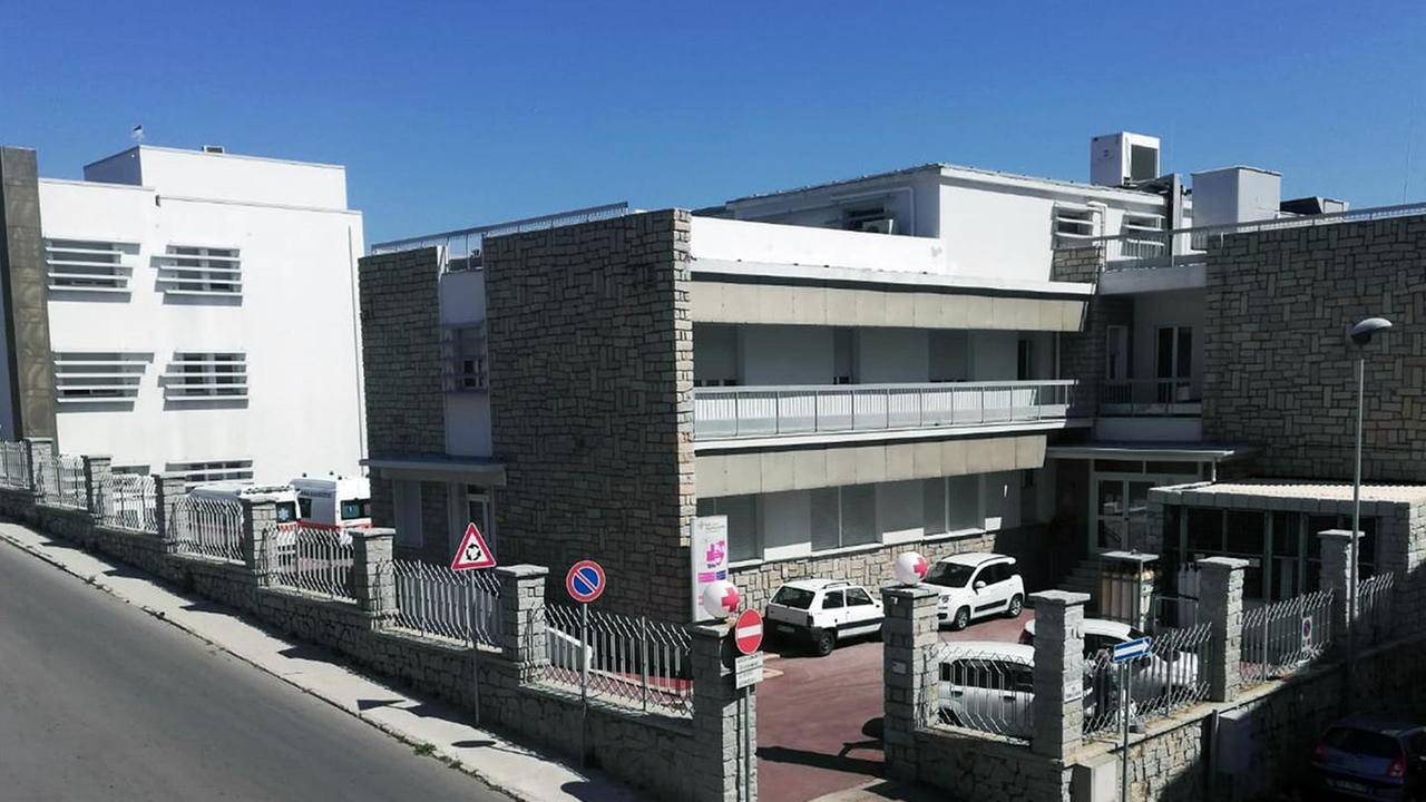 La Maddalena, le opposizioni: «Sanità a pezzi, basta silenzio»