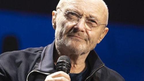 Phil Collins: «Sono malato e non riesco più a suonare la batteria»