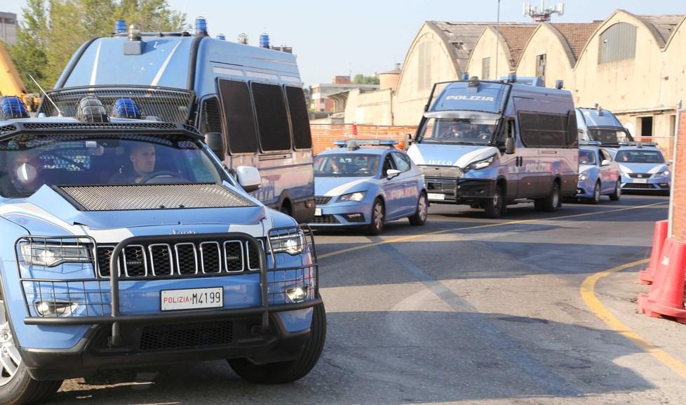 «A tutti abbiamo offerto un posto letto Sono state mantenute umanità e legalità» 