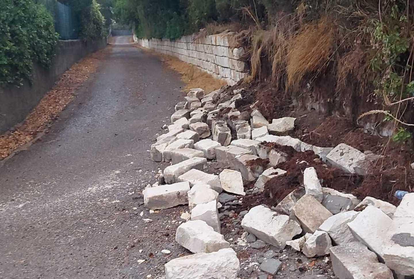 Allagamenti, strade chiuse emergenza in mezza città 