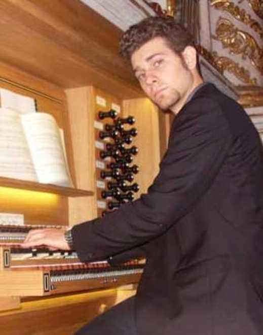 Canzoni sacre a Ferrara L’organista Raminelli alla basilica di San Giorgio