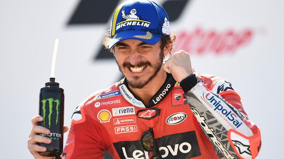 La gioia di Francesco “Pecco” Bagnaia dopo la vittoria