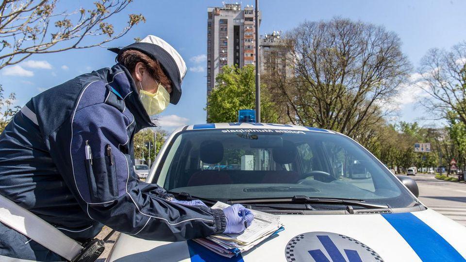Ferrara, spacciatore bloccato e denunciato dalla polizia