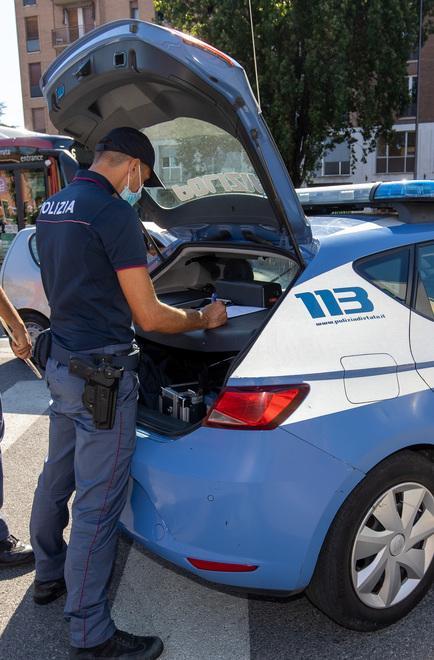 Ferrara, arrestato spacciatore mentre vende cocaina in viale Krasnodar 