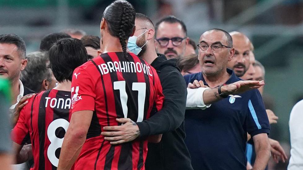 Sarri, rosso e veleni «Gesti che non si fanno a persone più anziane»