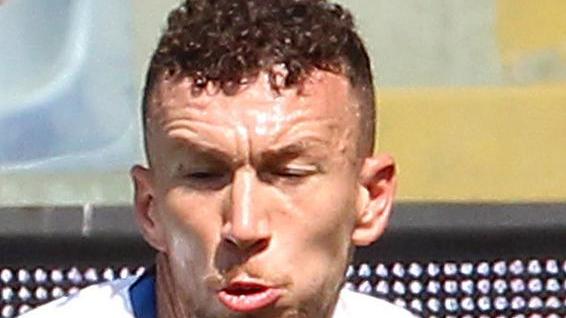 LAUTARO BATTE IL JET-LAG DZEKO OPACO