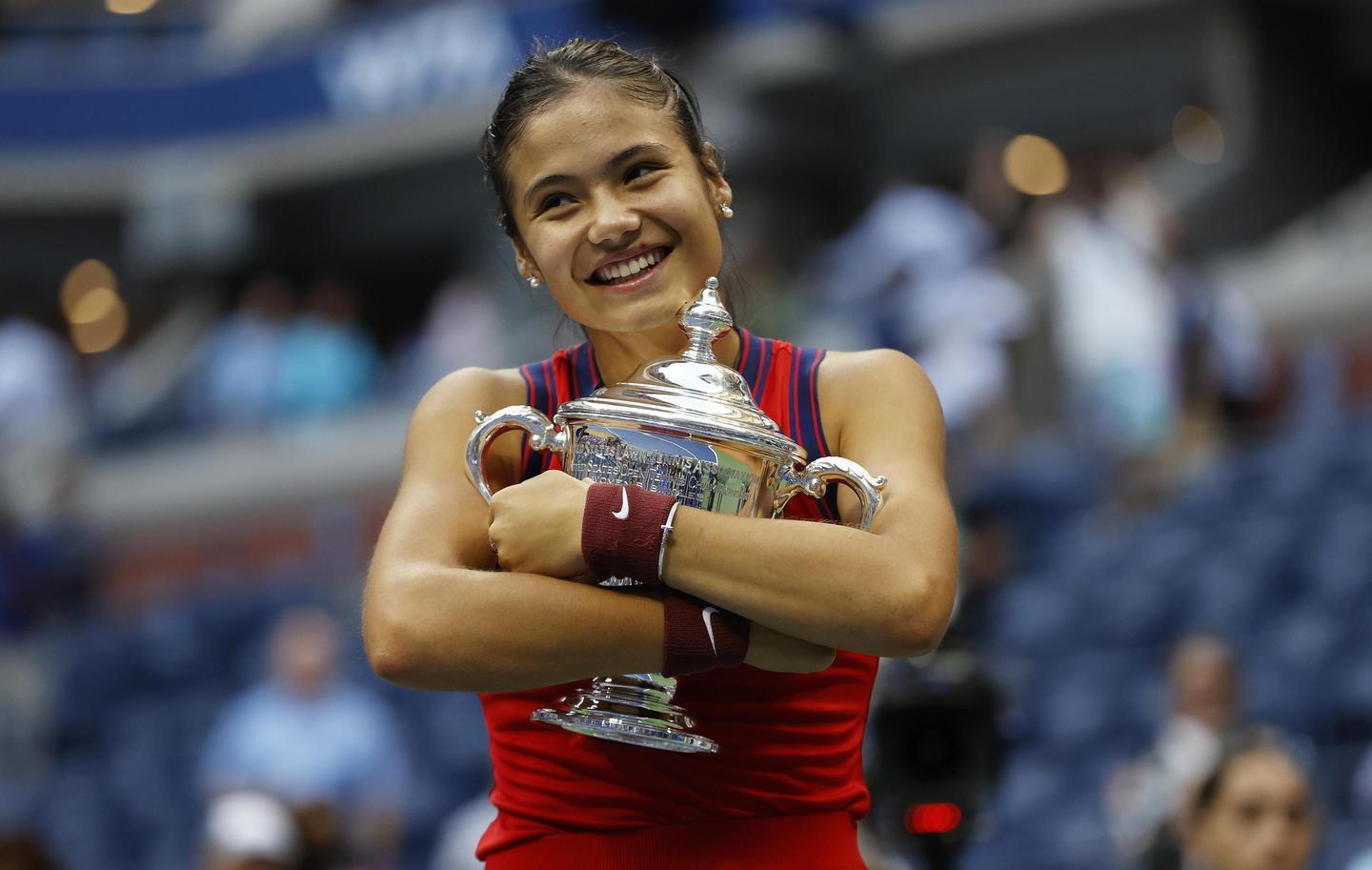 Tennis, all’Us Open è nata una stella Trionfa la diciottenne Raducanu