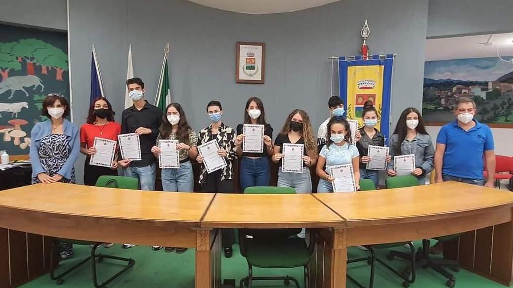A Padru il Comune consegna le borse di studio per merito