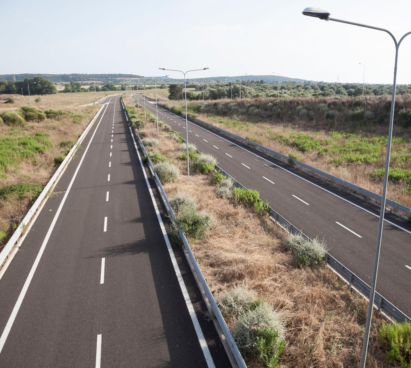 Solinas commissario per la viabilità: «Adesso rimetta in moto i cantieri»