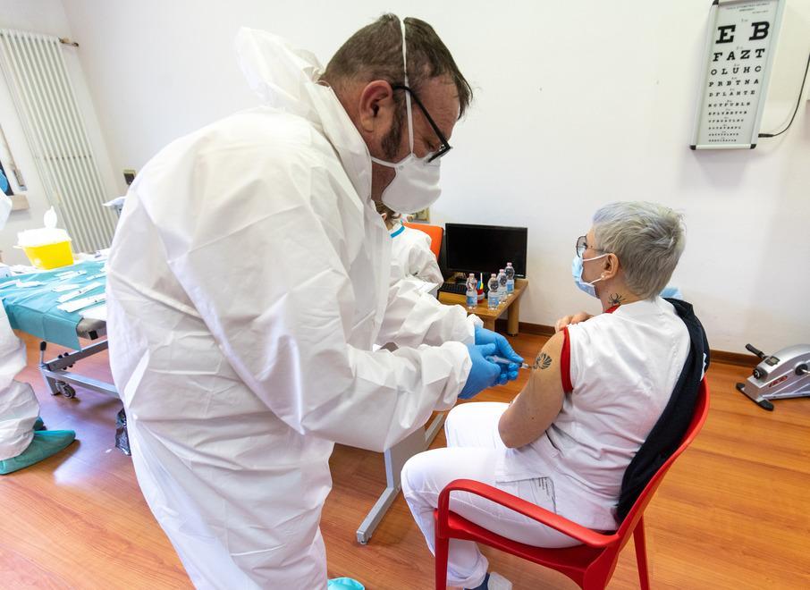 Vaccino, Asl sempre più vicina al target del 90% 